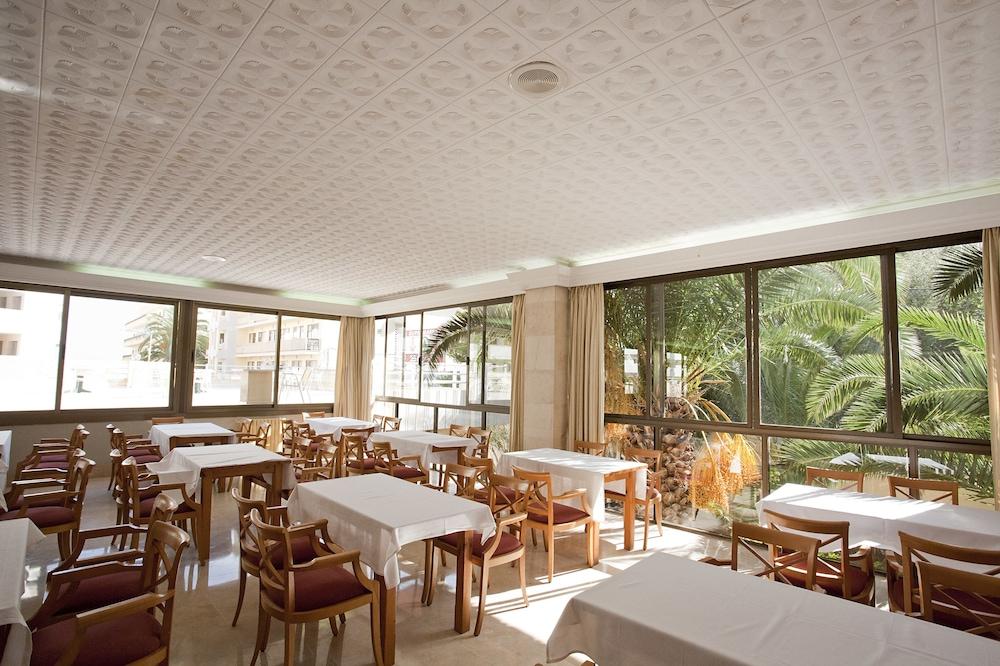 Bj Bei Juan Hostal S'Illot  Buitenkant foto